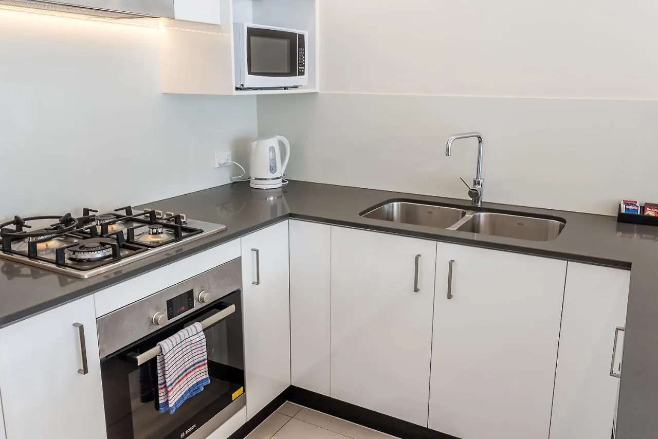 Comfort Two Bedroom Apartment With Free Parking In Valley Brisbane 0*,